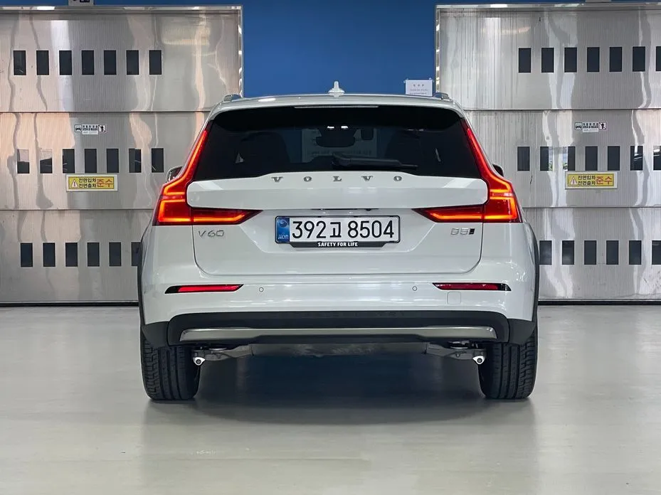Volvo V60 2026 из KR, фото 9