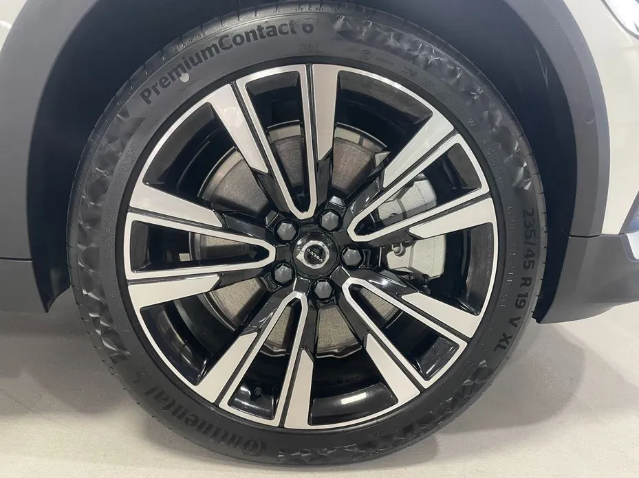 Volvo V60 2026 из KR, фото 10