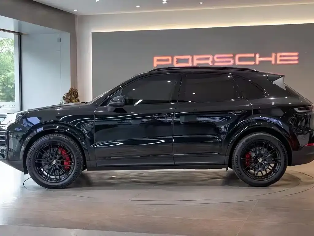 Porsche Cayenne — фото 6
