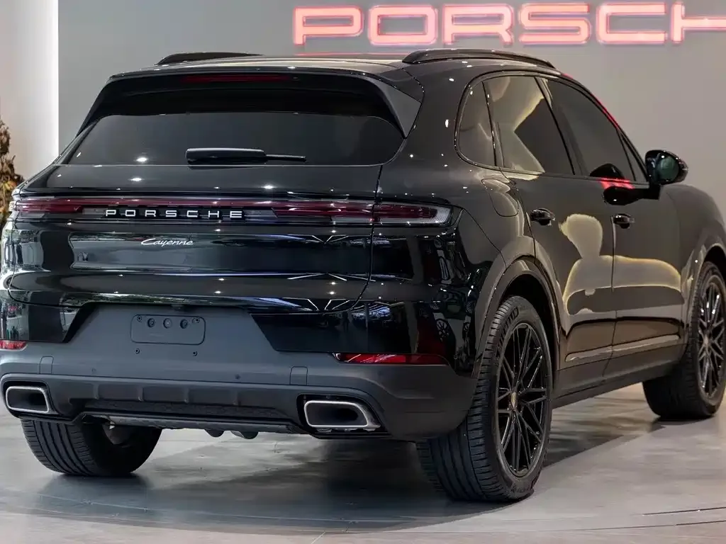Porsche Cayenne — фото 5