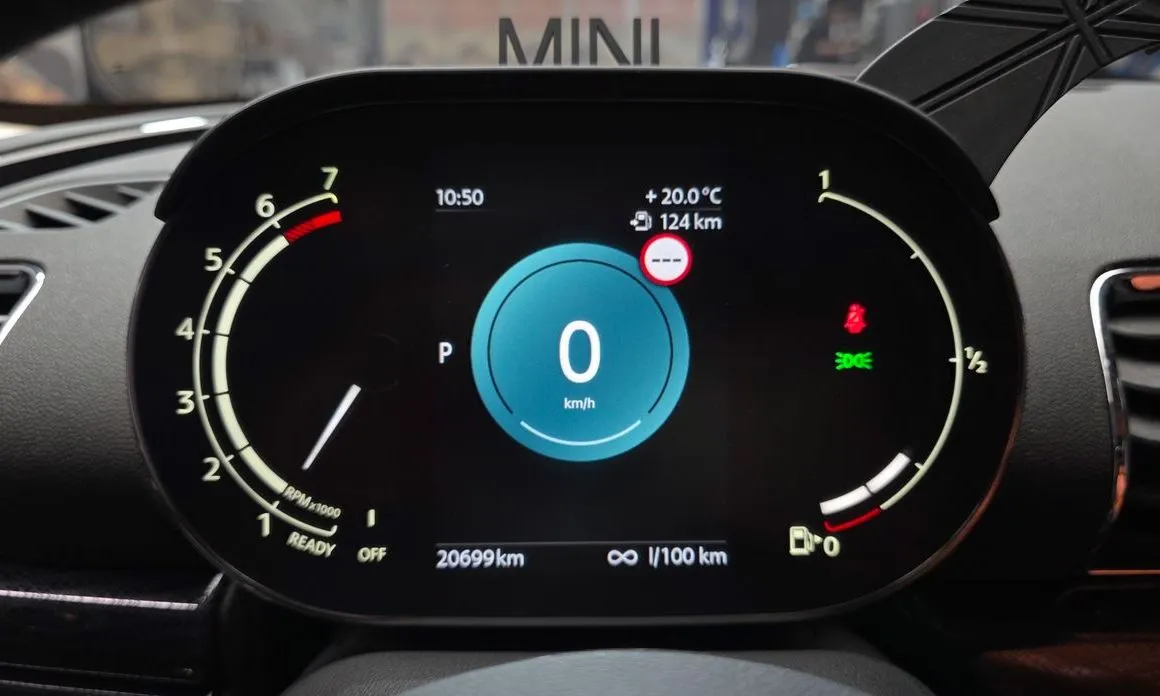Mini Clubman 2024 из KR, фото 4