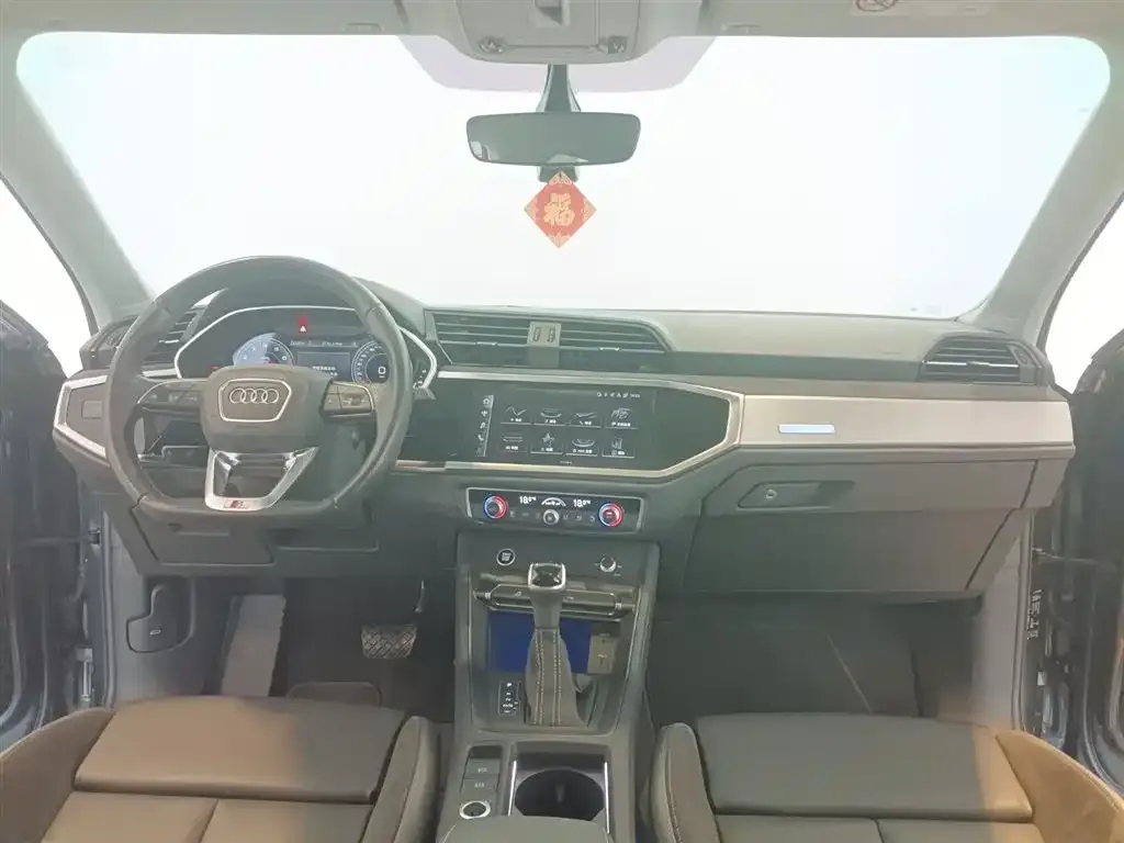 Audi Q3 Sportback — фото 3