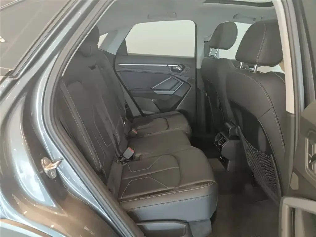 Audi Q3 Sportback — фото 8