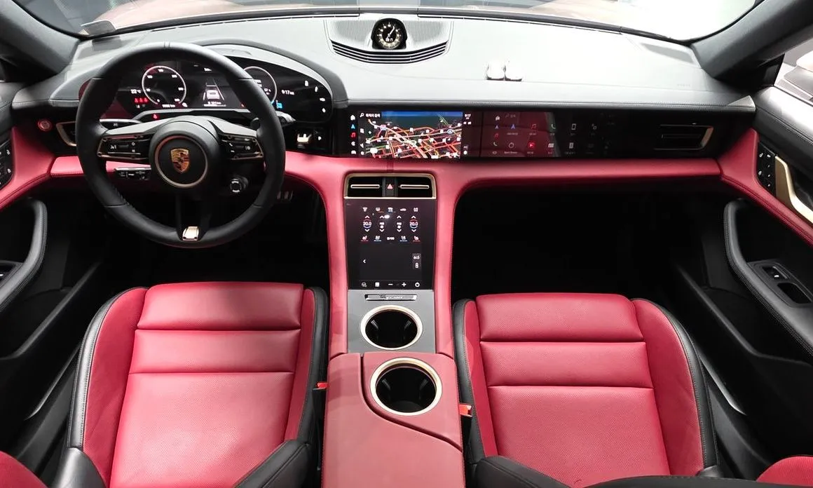 Porsche Taycan 2025 из KR, фото 3