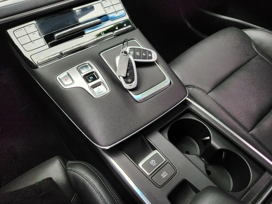 Hyundai Grandeur 2021 из KR, фото 9