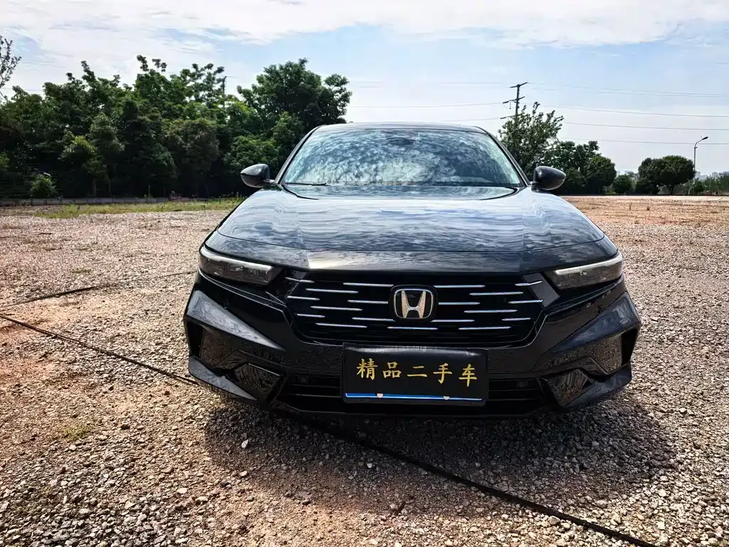 Honda Accord — фото 9