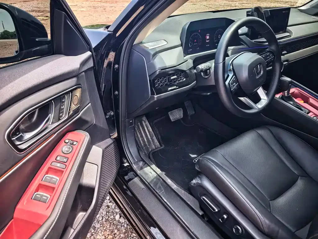 Honda Accord — фото 7
