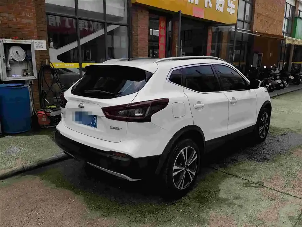Nissan Qashqai — фото 5