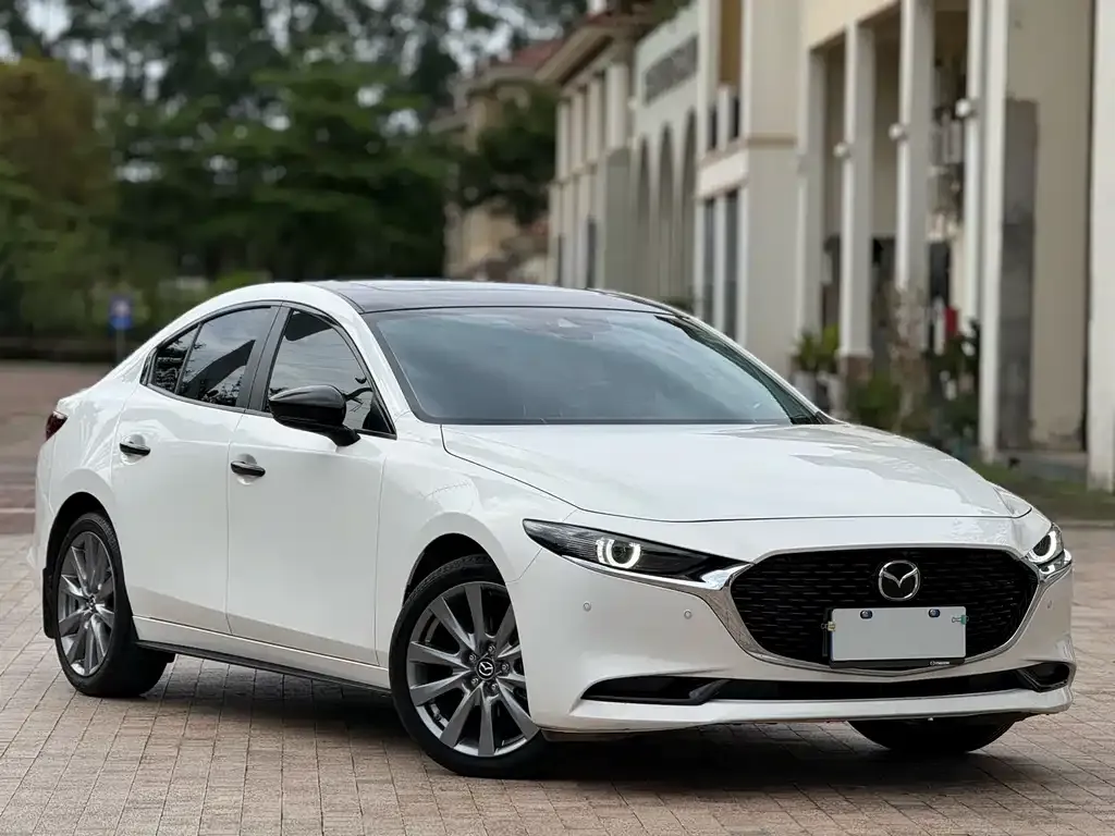 Mazda 3 Axela — фото 9