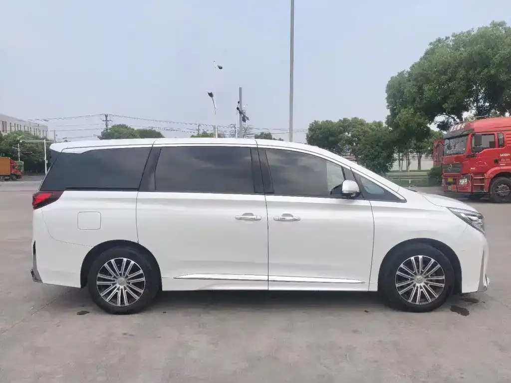 GAC Motor Trumpchi M8 — фото 8