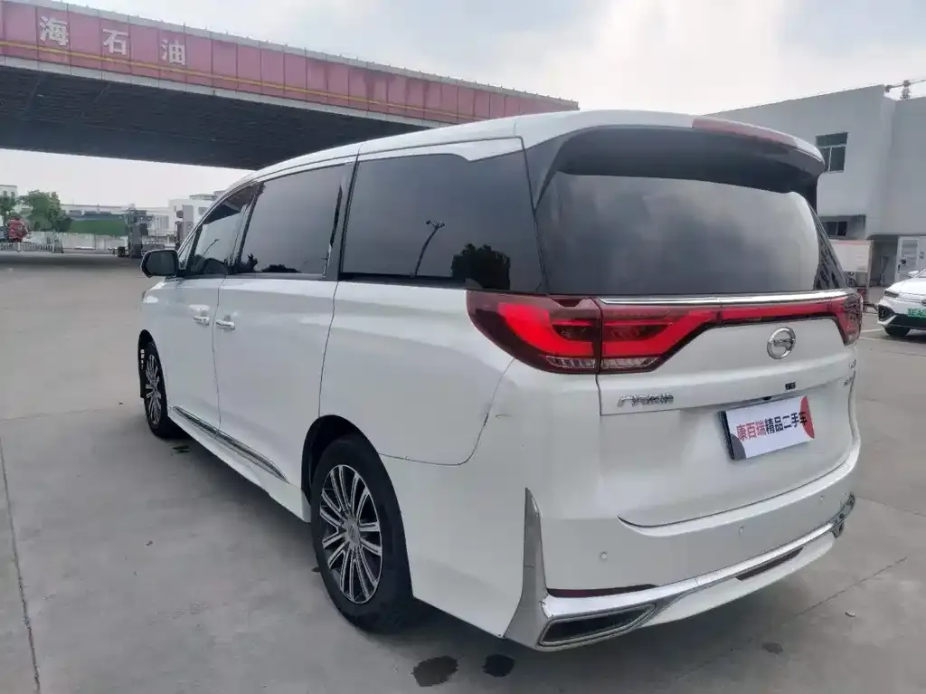 GAC Motor Trumpchi M8 — фото 10