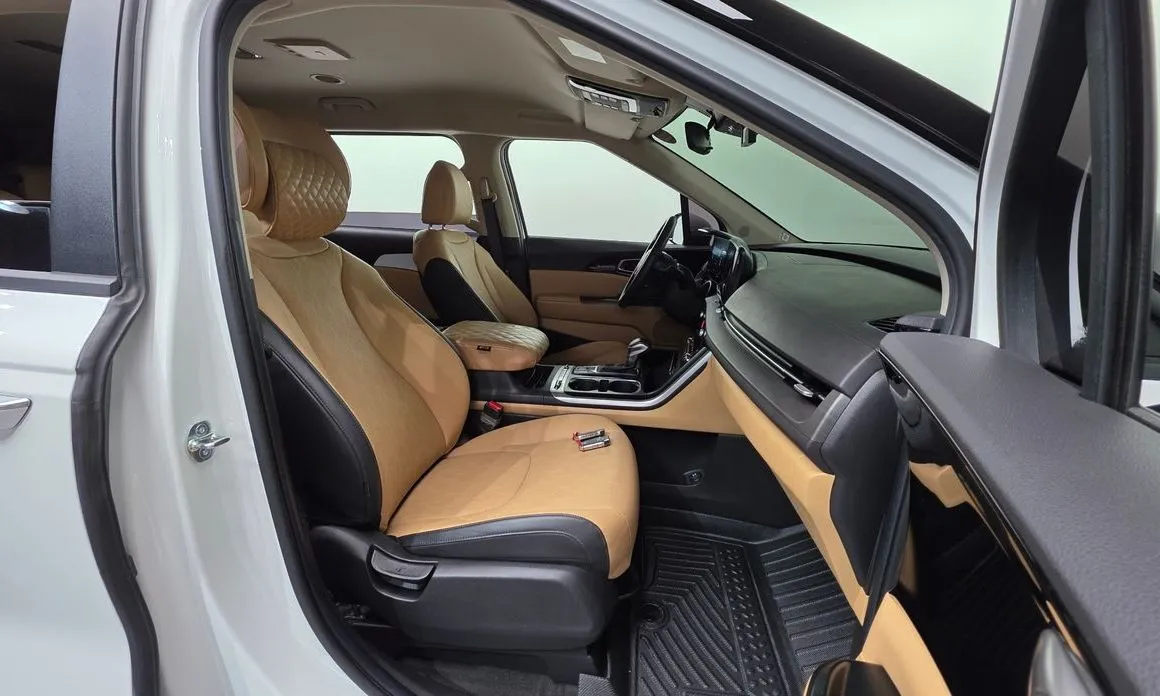 Kia Carnival 2023 из KR, фото 7