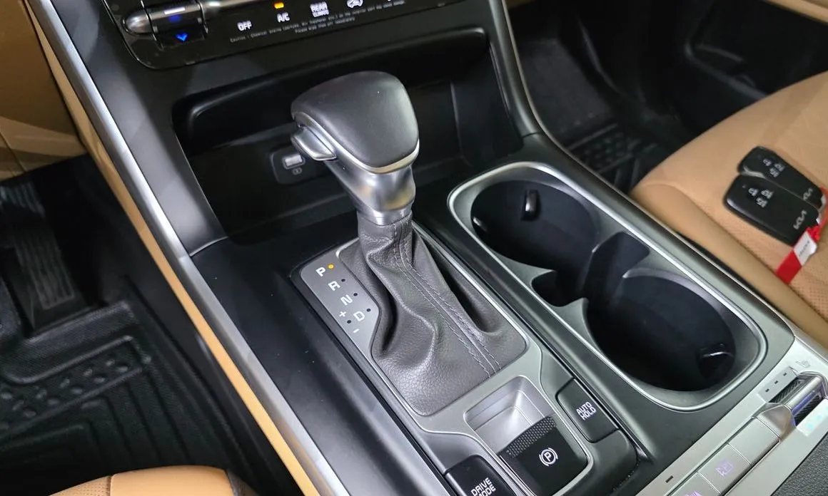 Kia Carnival 2023 из KR, фото 9