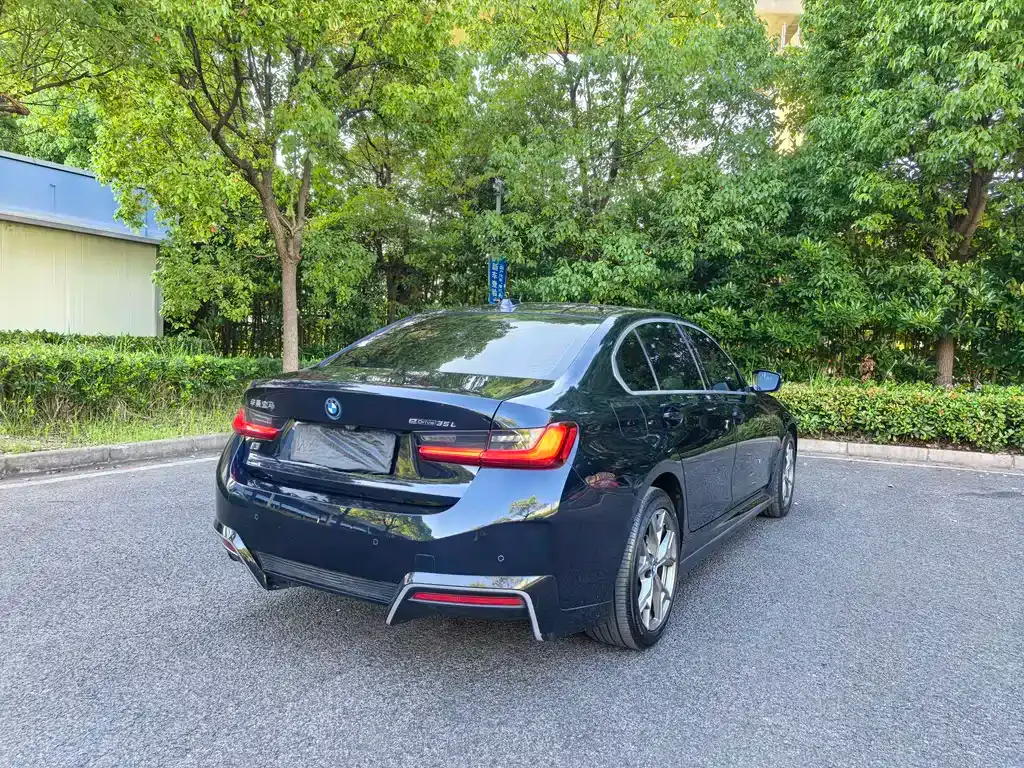 BMW i3 — фото 8