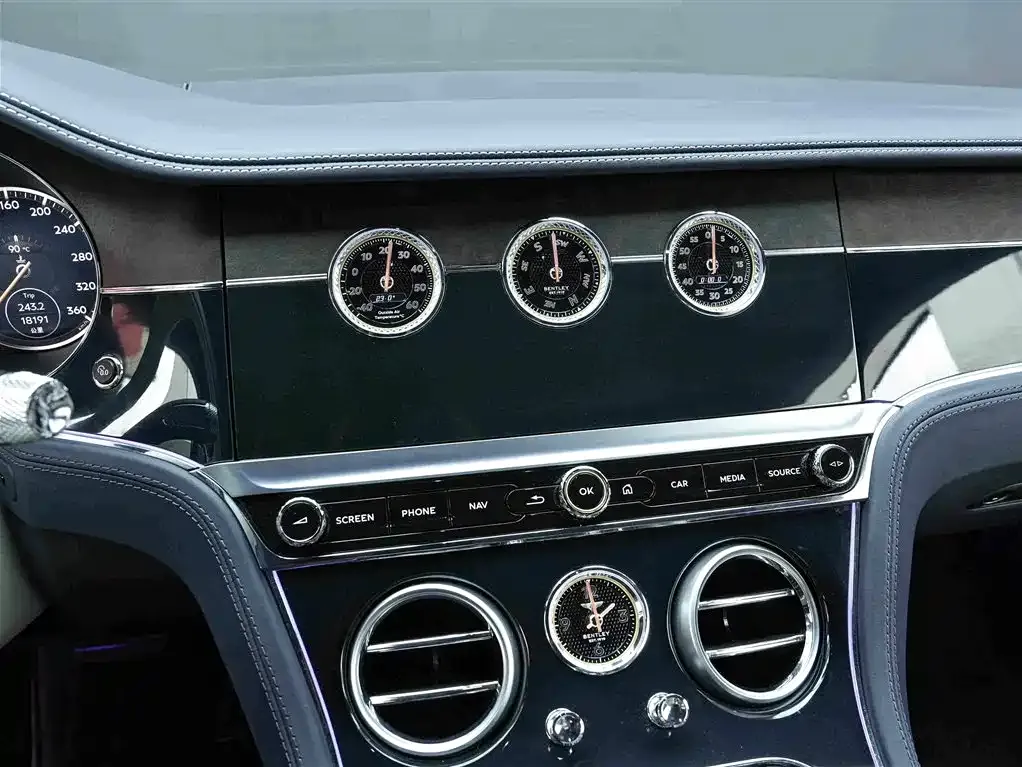 Bentley Continental — фото 8
