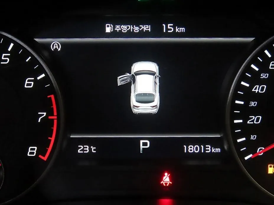 Kia Stinger 2023 из KR, фото 3