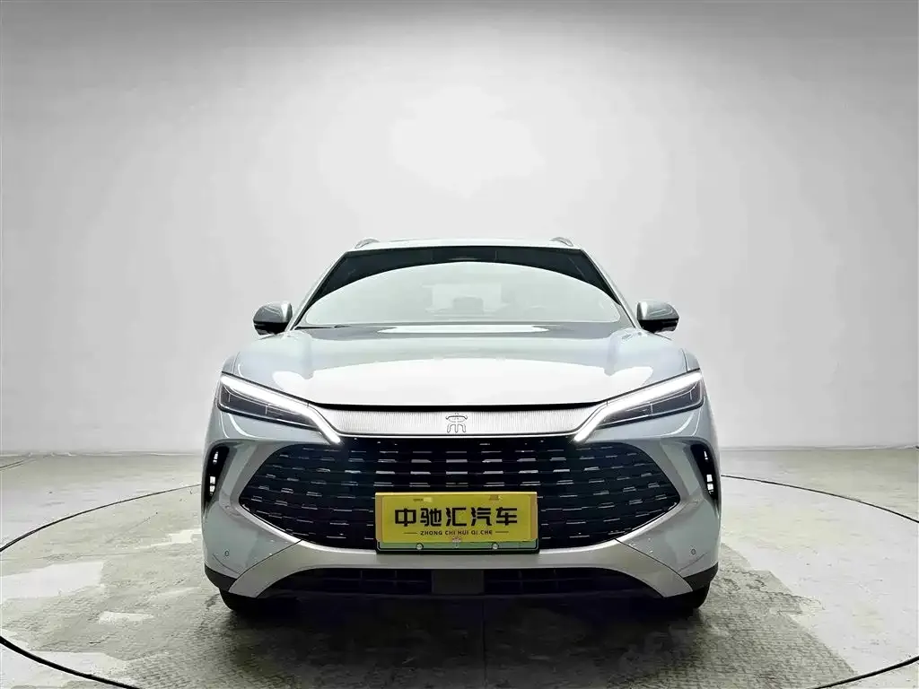 BYD L DM-i — фото 5