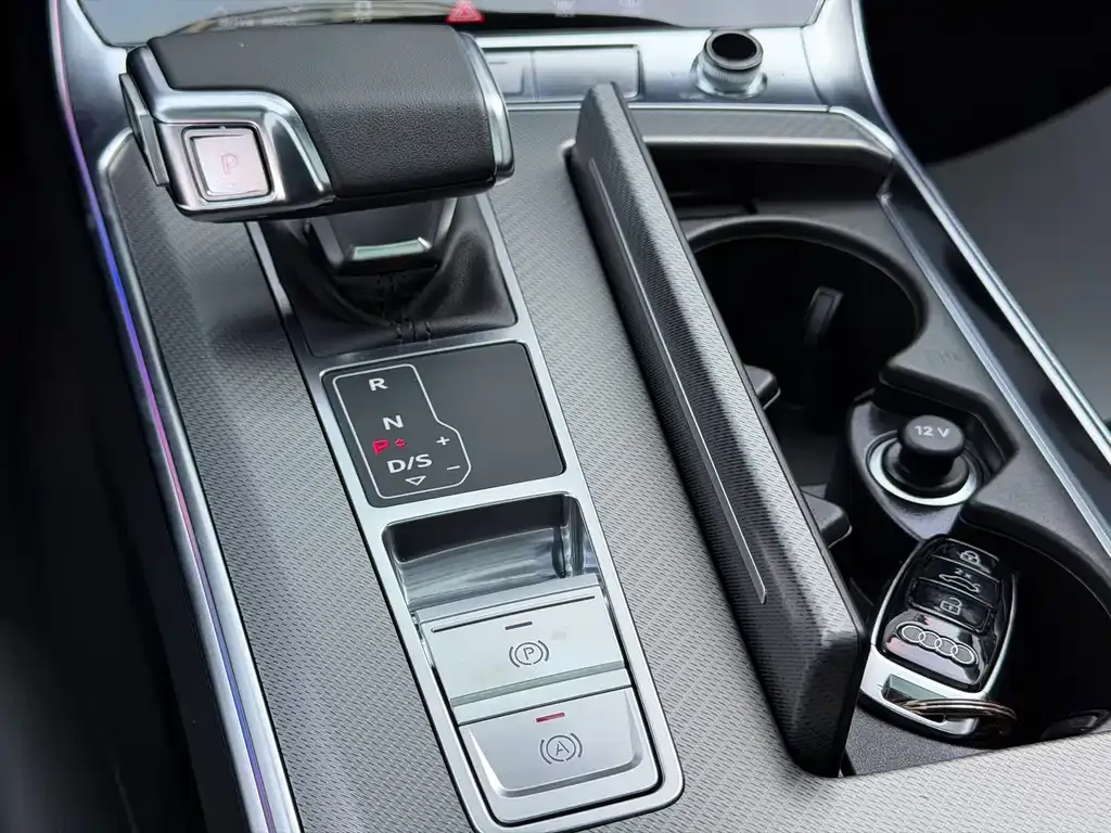 Audi A7 — фото 10