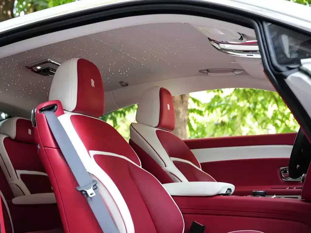 Rolls-Royce Phantom 2024 из CN, фото 3