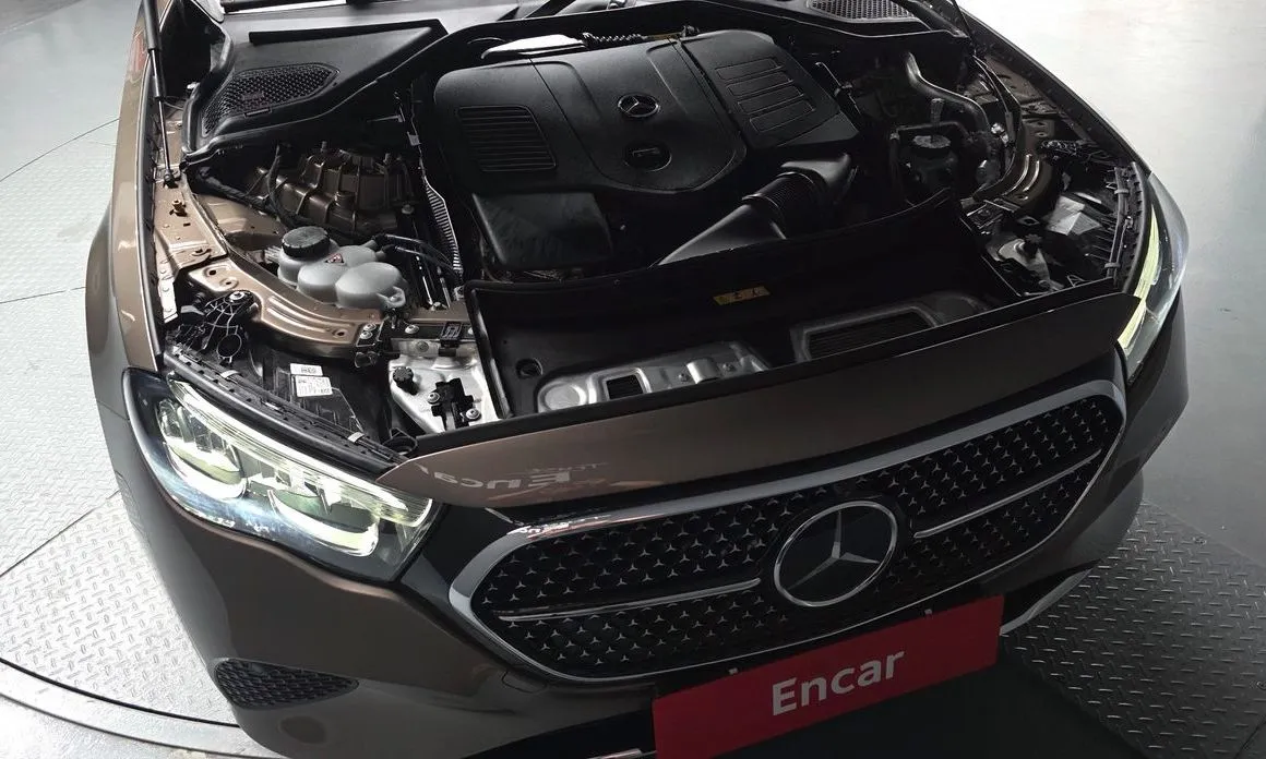 Mercedes-Benz E-Class 2025 из KR, фото 9