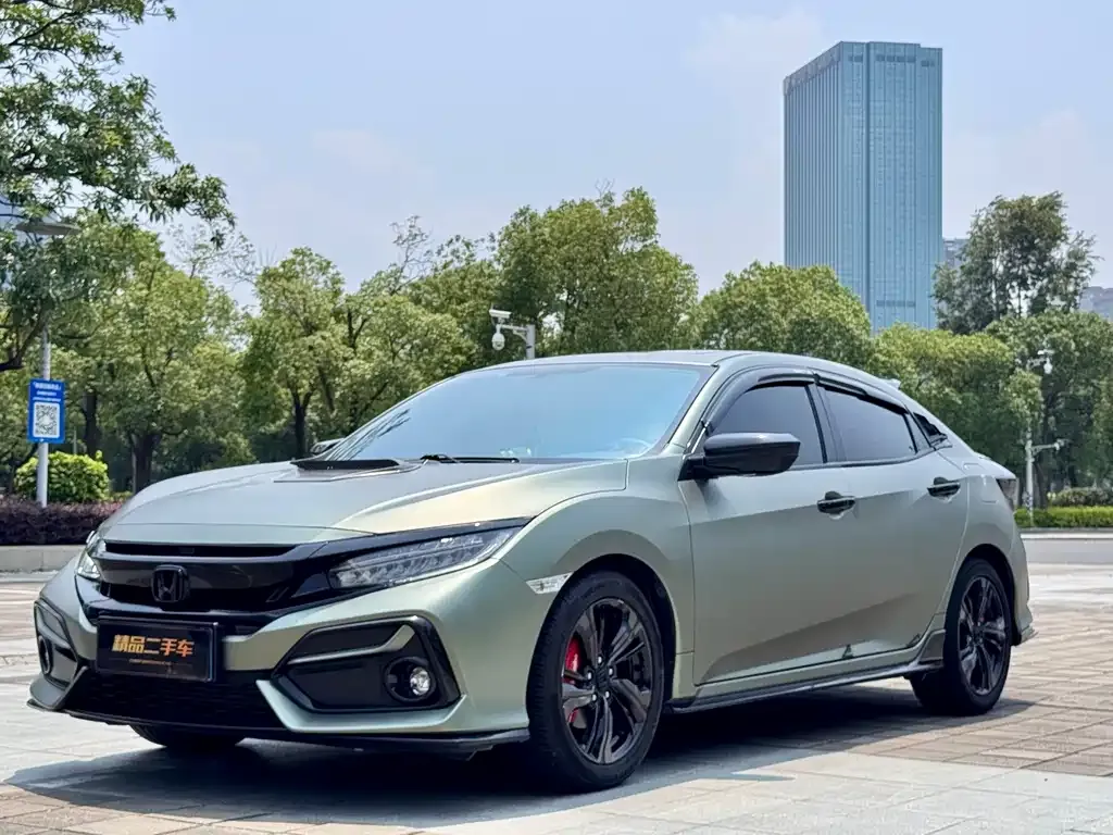 Honda Civic — фото 1