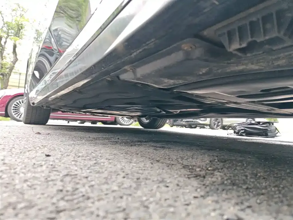 BMW 5 Series 2024 из CN, фото 3