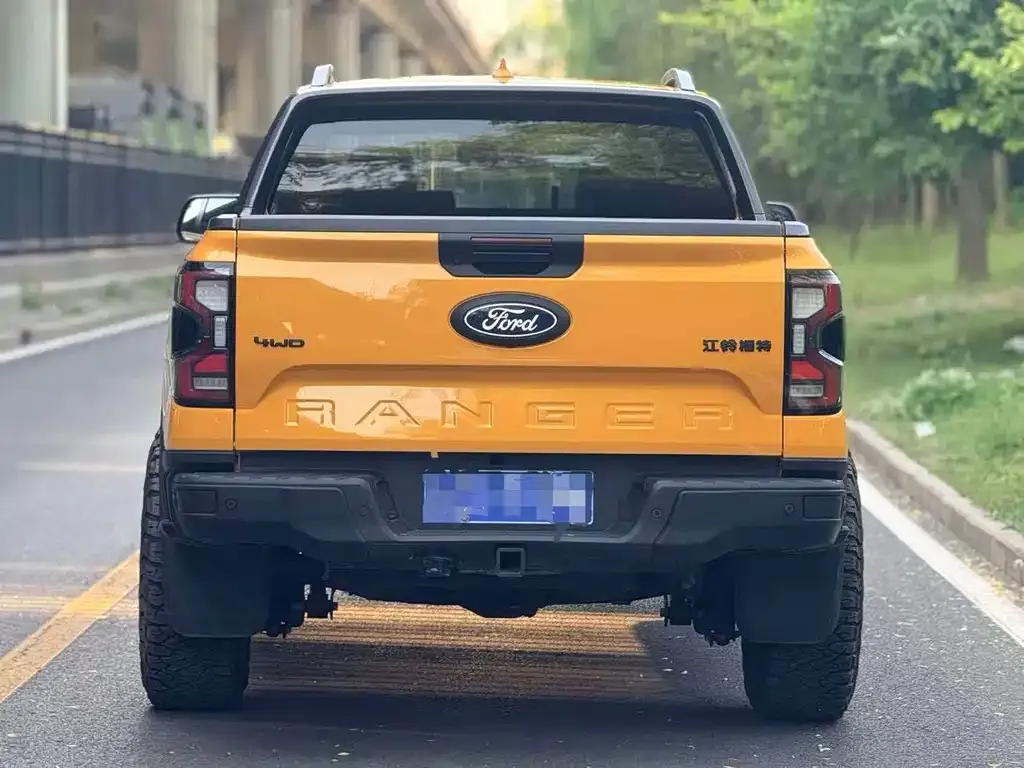 Ford Ranger — фото 9