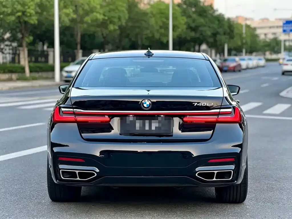 BMW 7 Series 2021 из CN, фото 4