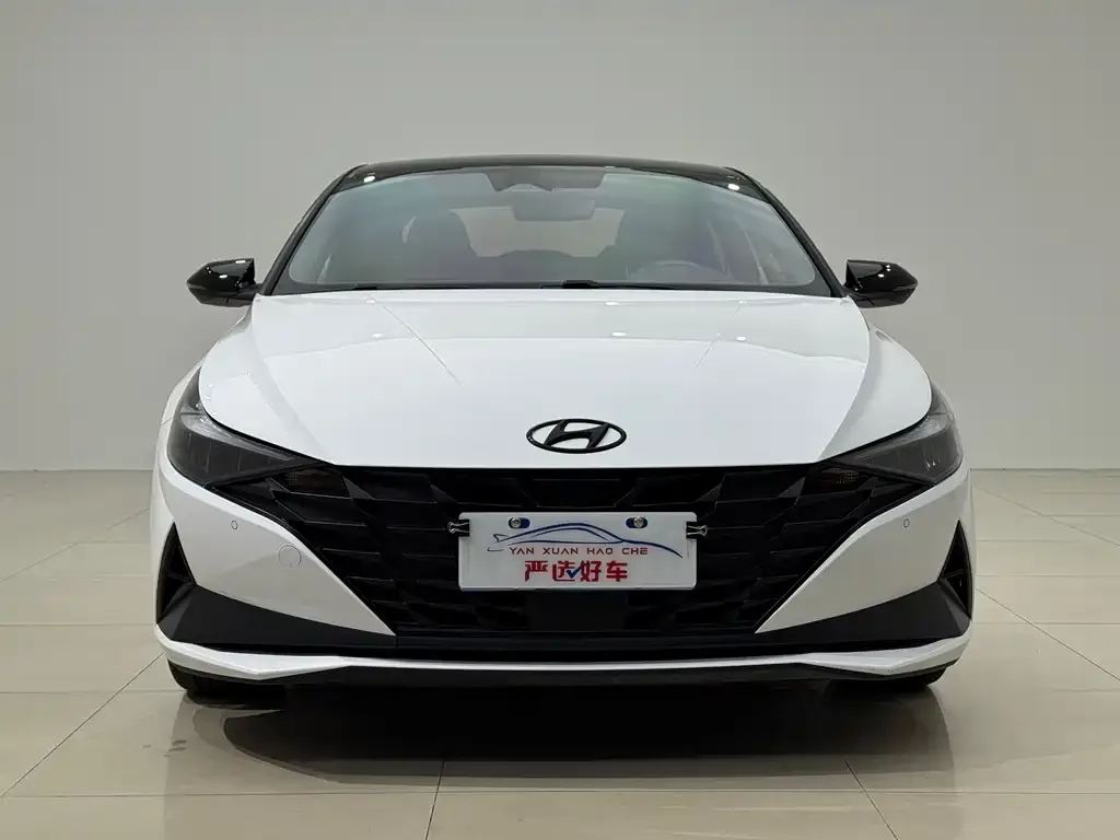 Hyundai Elantra — фото 9