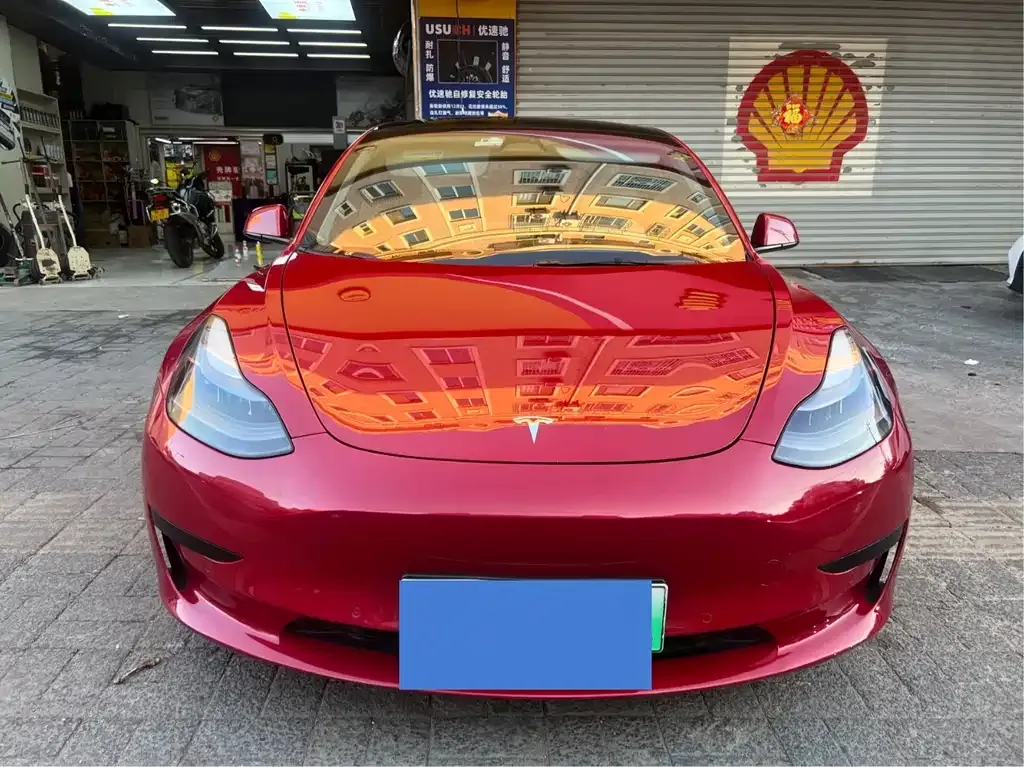 Tesla Model 3 — фото 4