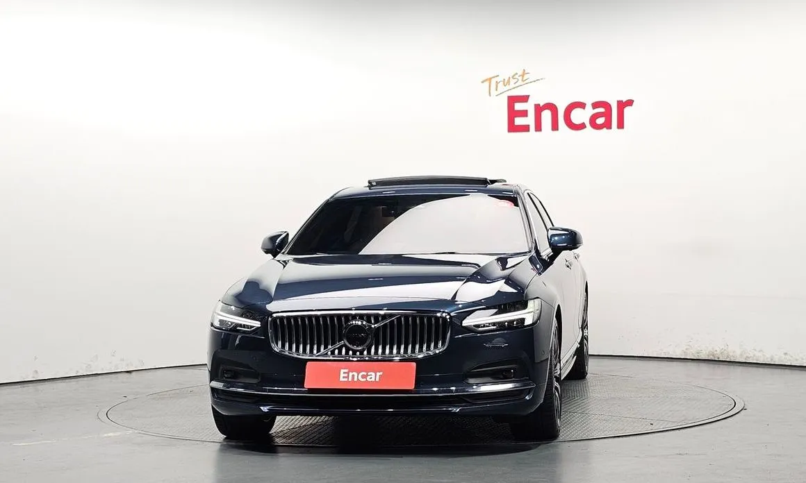 Volvo S90 2023 из KR, фото 3