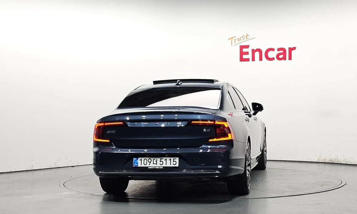 Volvo S90 2023 из KR, фото 2