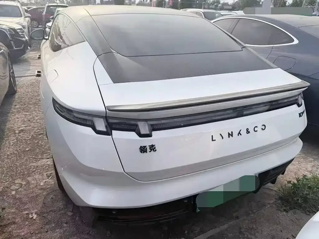 Lynk & Co 10 EM-P 2025 из CN, фото 7