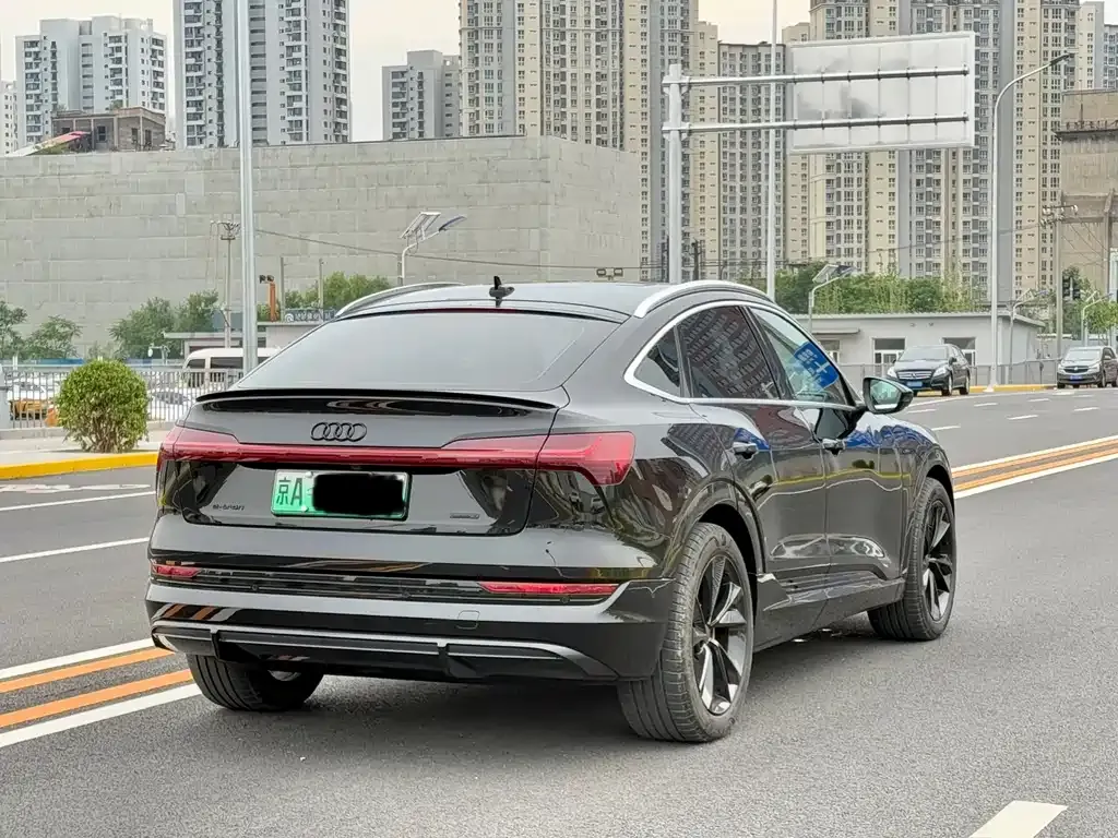 Audi e-tron (Import) 2021 из CN, фото 2