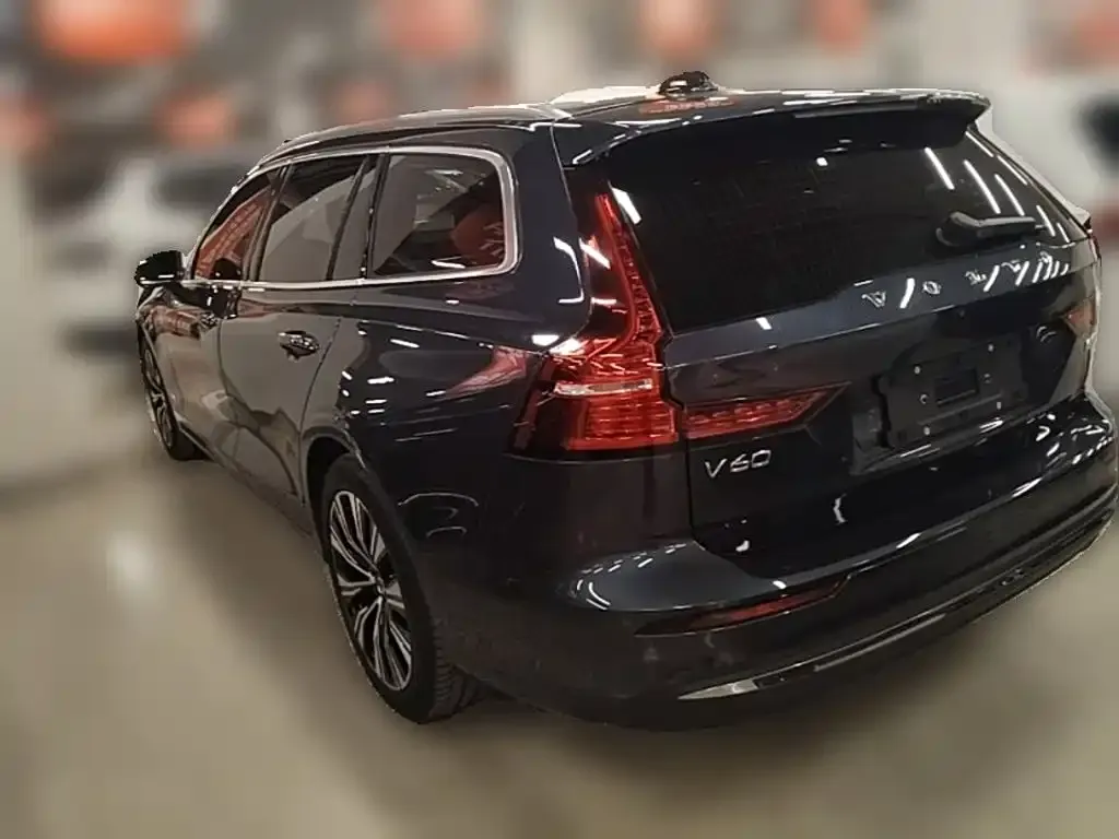 Volvo V60 2024 из CN, фото 7