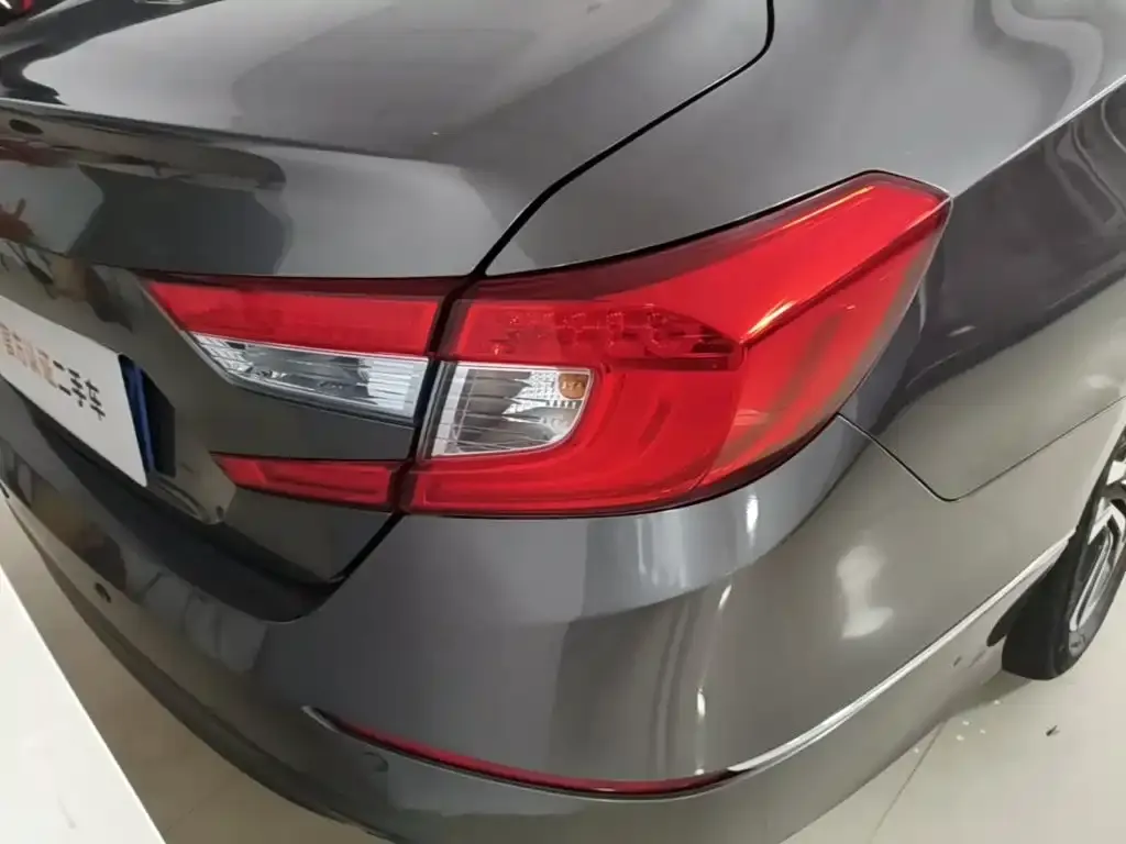 Honda Accord — фото 5