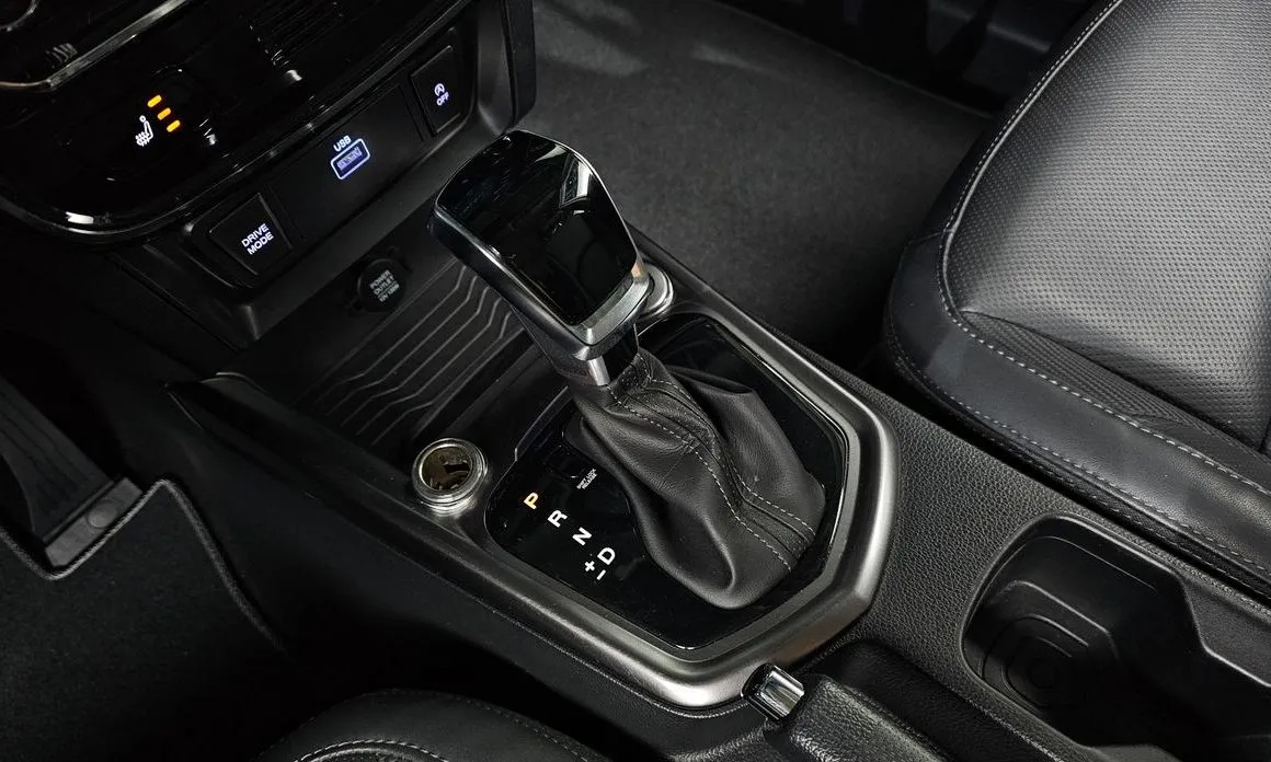 KG Mobility (Ssangyong) TIBOLI 2022 из KR, фото 6