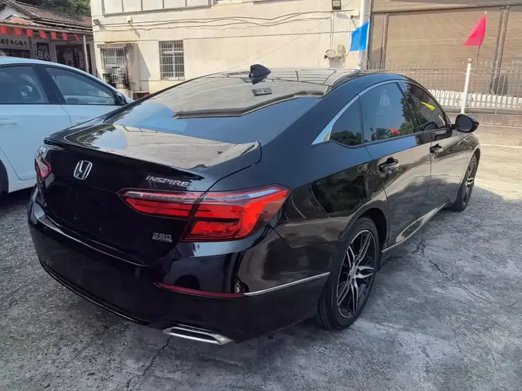 Honda Inspire — фото 5