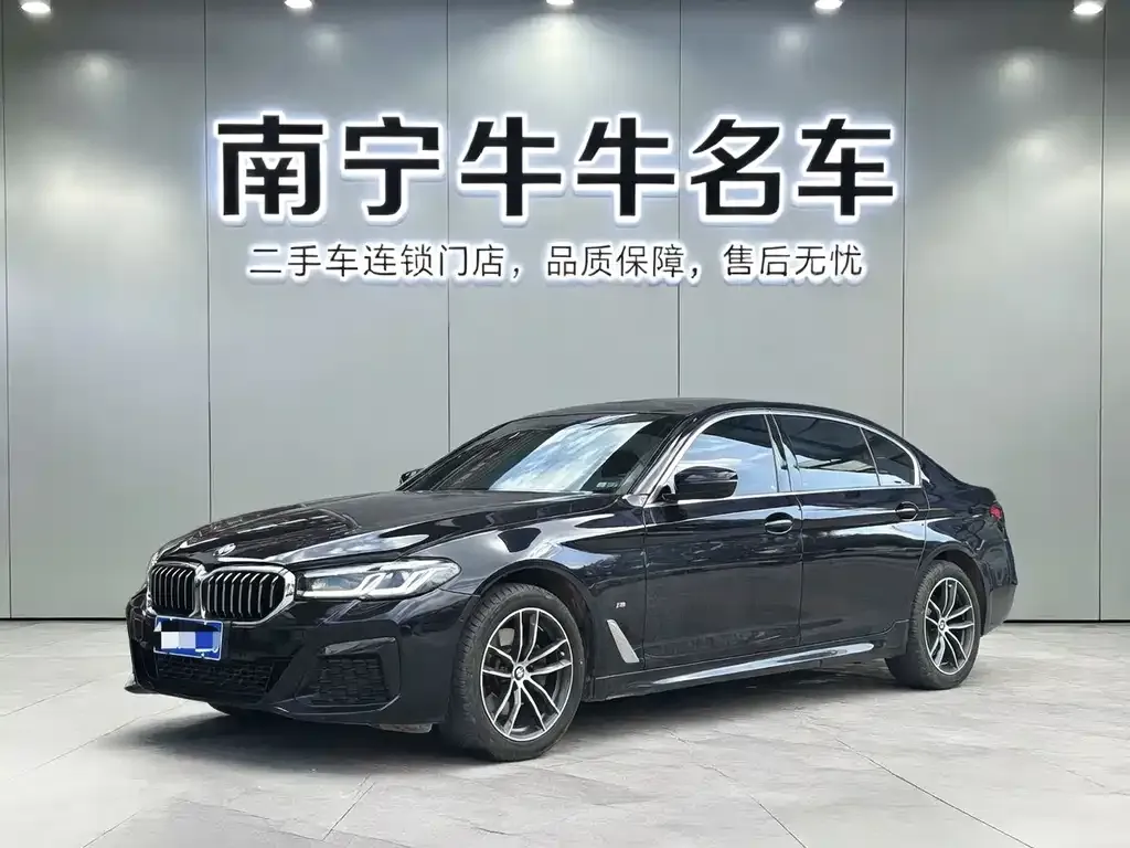 BMW 5 Series — фото 1