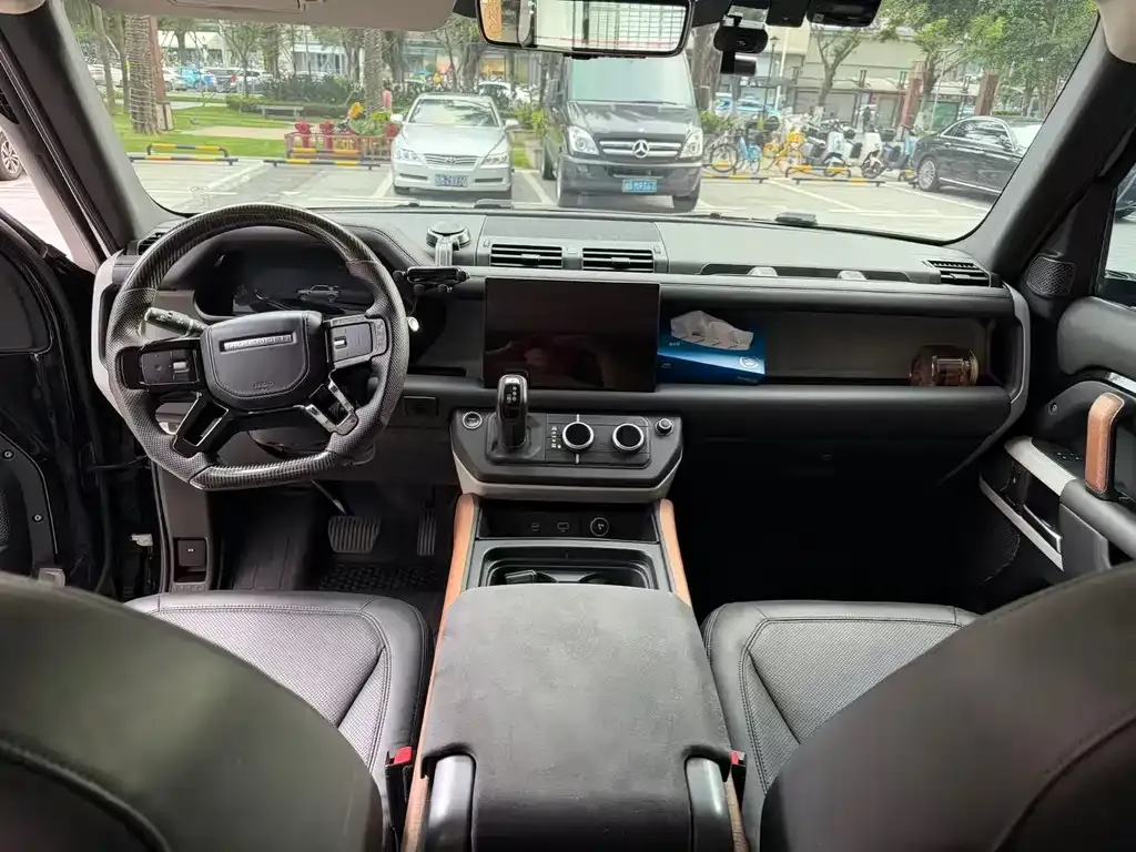Land Rover Defender — фото 5