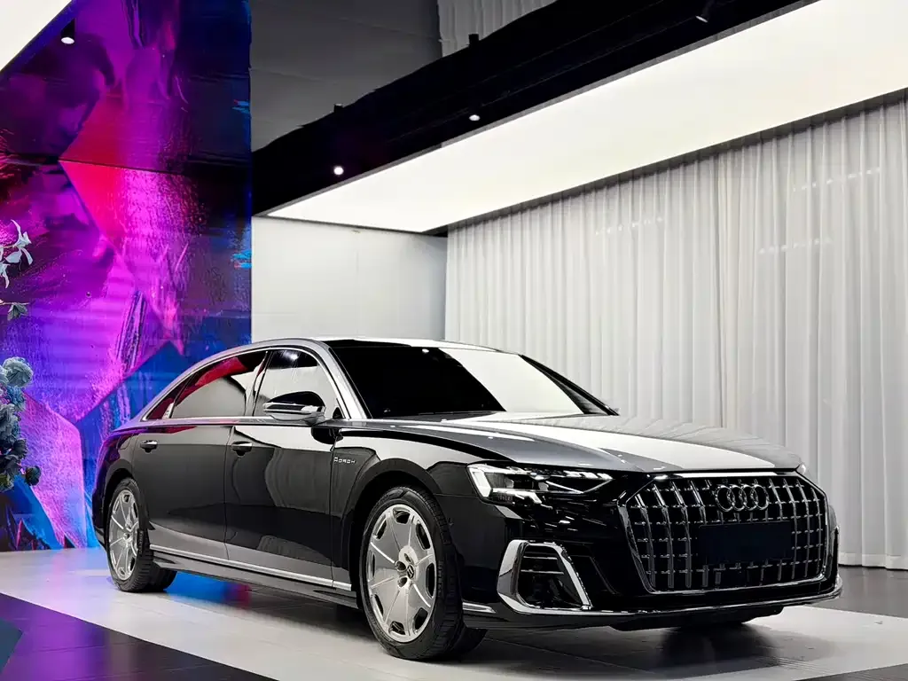 Audi A8 — фото 8
