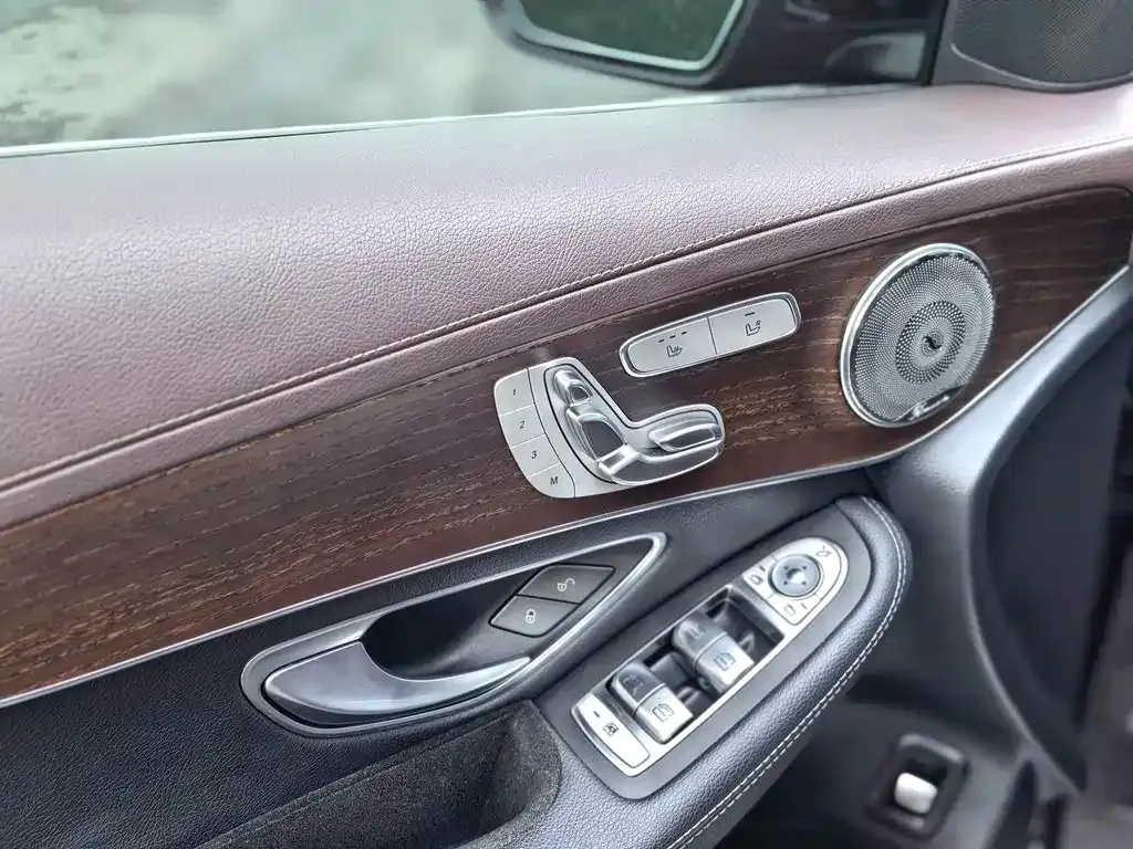Mercedes-Benz GLC 2021 из CN, фото 2