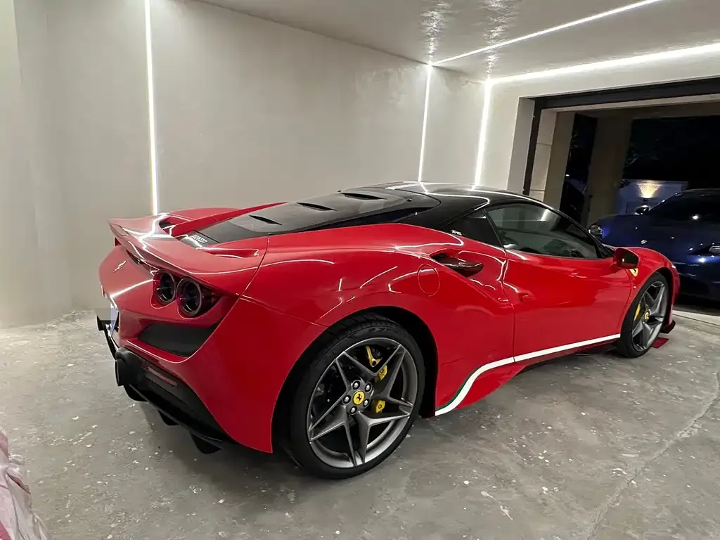 Ferrari F8 — фото 5