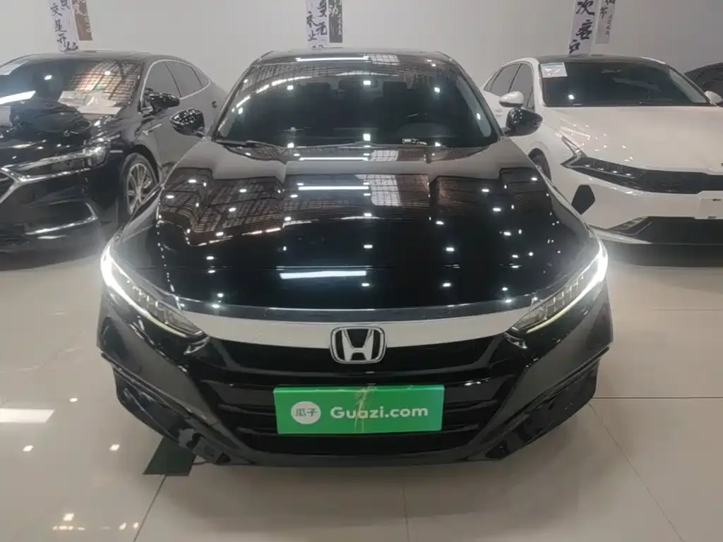 Honda Accord — фото 9