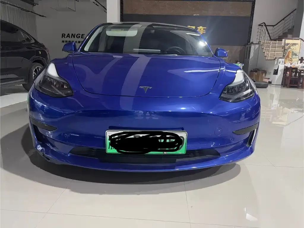 Tesla Model 3 — фото 8