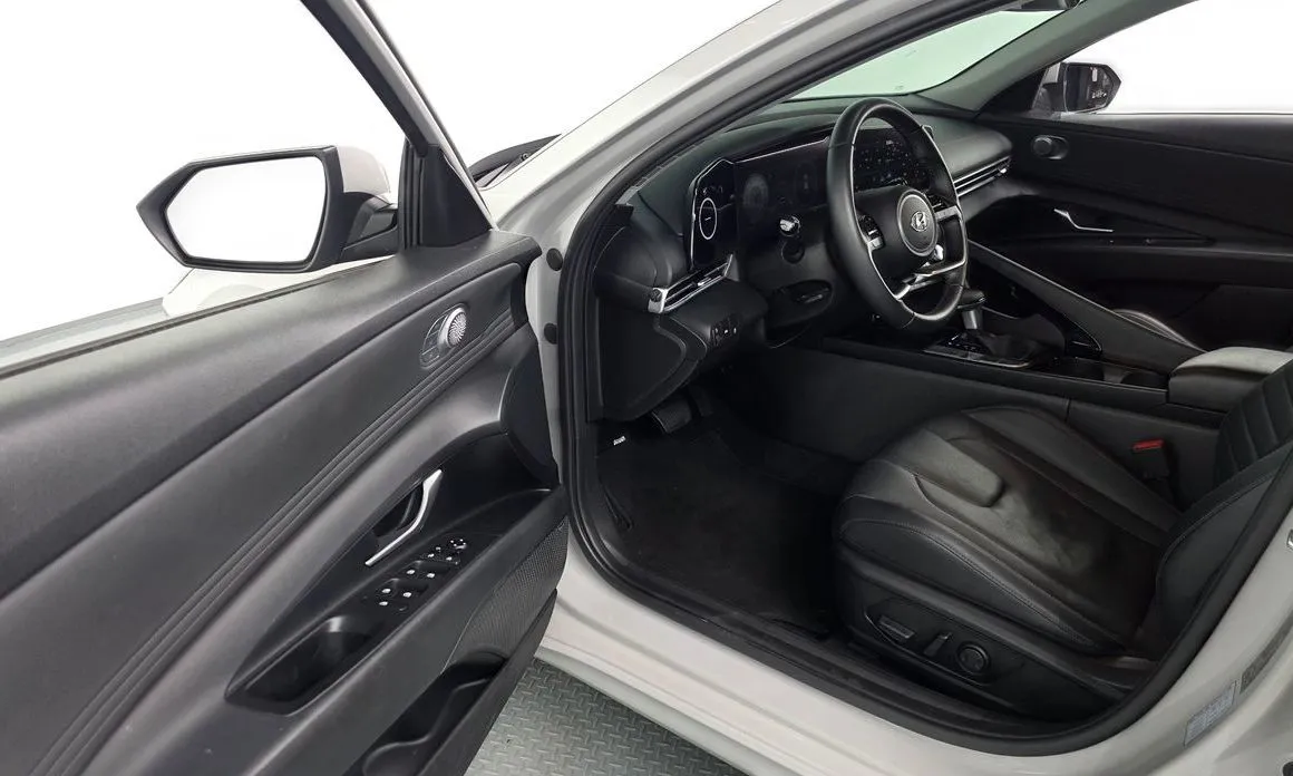 Hyundai AVANTE 2021 из KR, фото 2