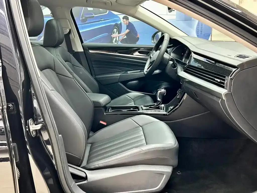 Volkswagen Passat — фото 5