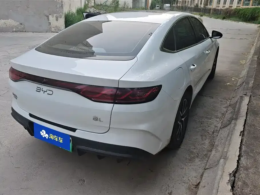 BYD Qin L — фото 9