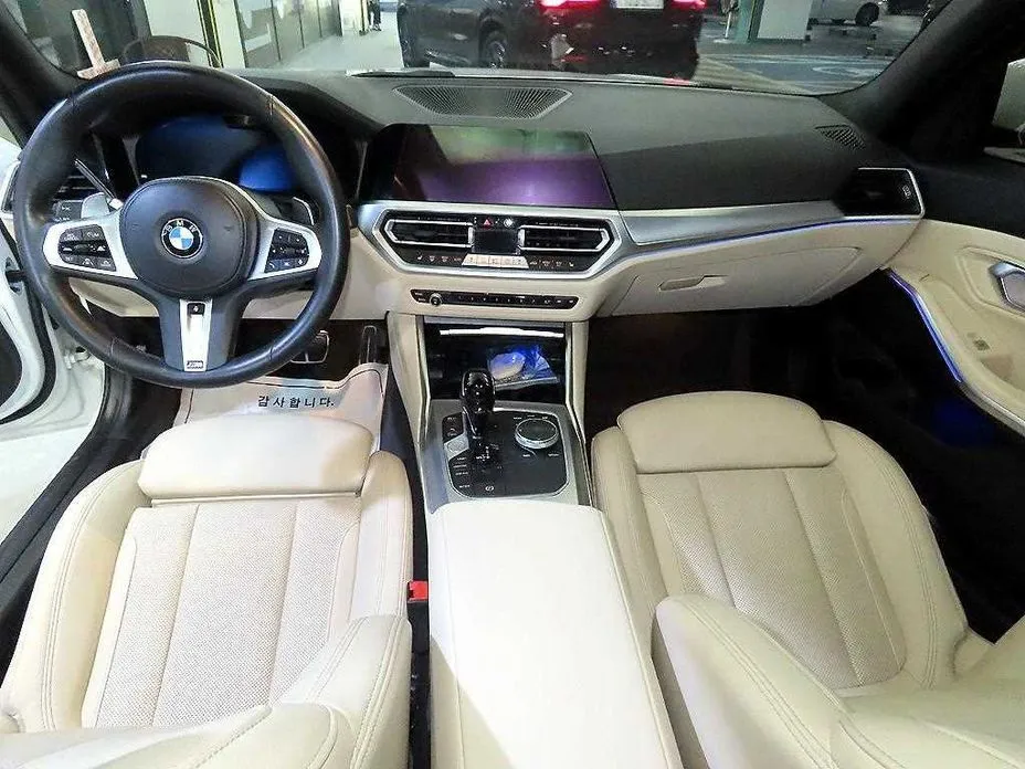 BMW 3-Series 2022 из KR, фото 10