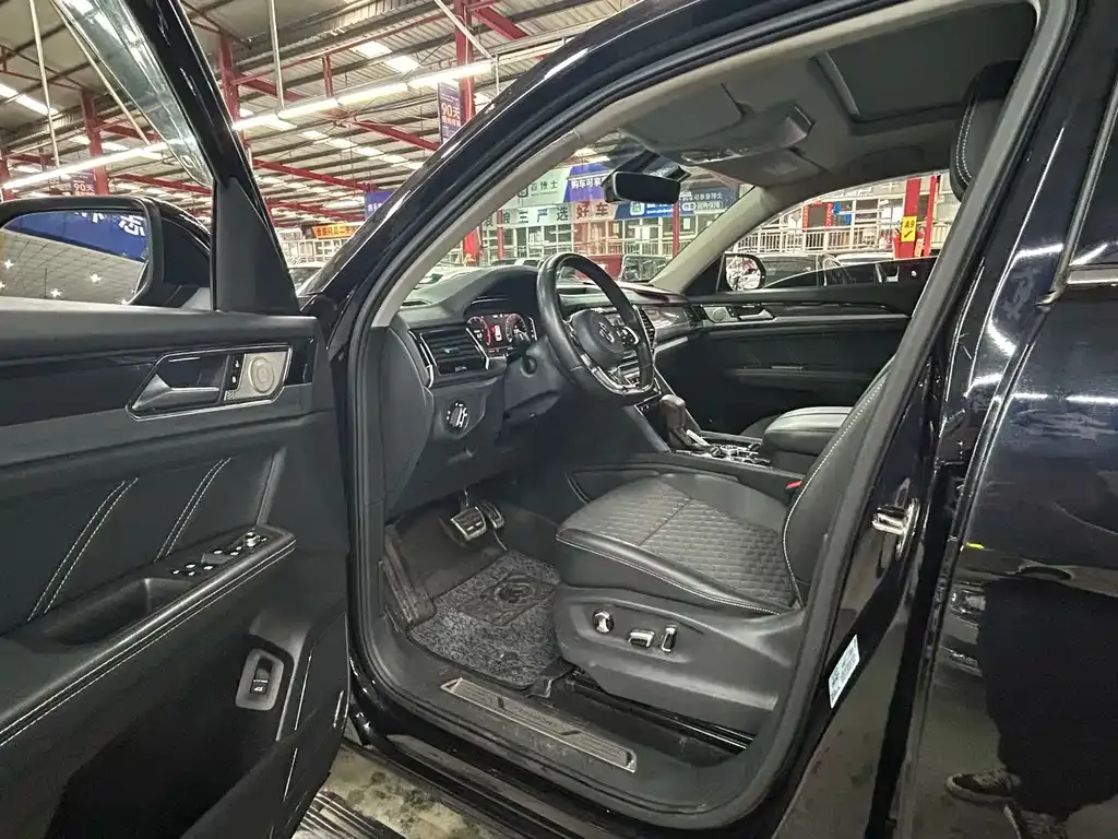 Volkswagen Teramont X 2021 из CN, фото 8